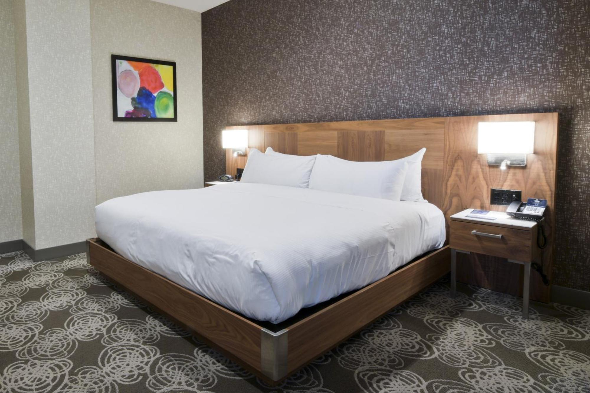 Hilton Montreal/Laval Hotel Exterior photo