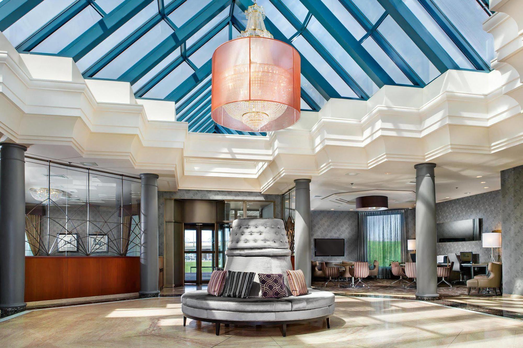 Hilton Montreal/Laval Hotel Interior photo